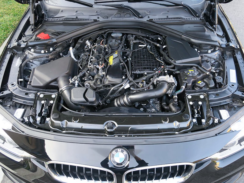 Around the engine Special cable